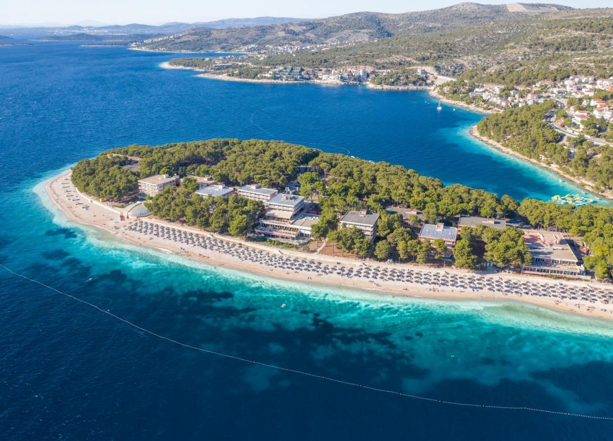 Hotel Zora Pavilions Primošten Exteriör bild